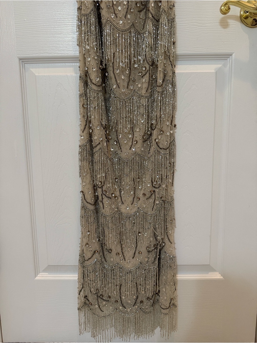 Mac Duggal 93956 Nude Open Back Cut Out Fringe Embellished Gown Size 4 NWT - Picture 8 of 12
